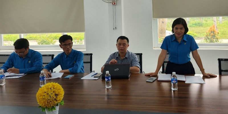 Hương Sơn: Làm việc với các CĐCS cơ sở mới tiếp nhận